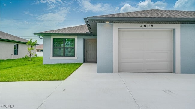 Building Photo - 4604 SW 8th Ct