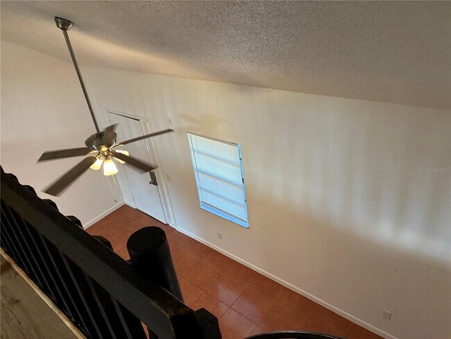 Building Photo - 2142 Bradford St