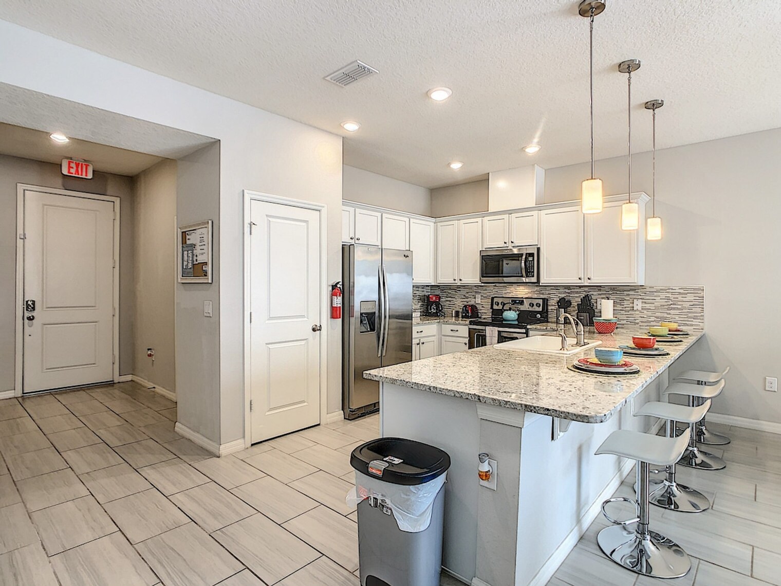 Building Photo - 5142 Adelaide Dr