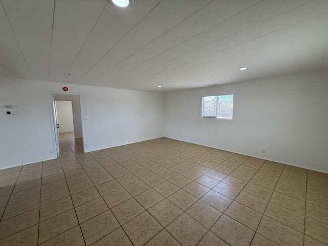 Building Photo - 7428 Lucerne Vista Ave