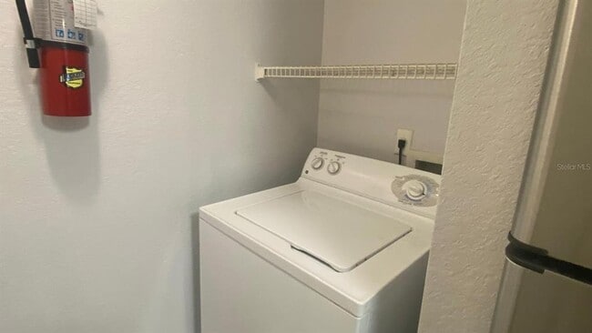 Building Photo - 1027 S Hiawassee Rd