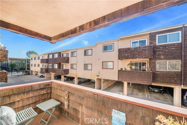 Building Photo - 5403 Newcastle Ave