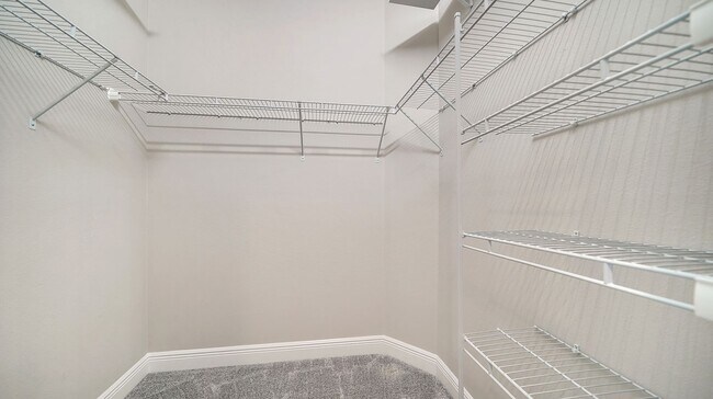 Building Photo - 4720 Willow Bend Ave