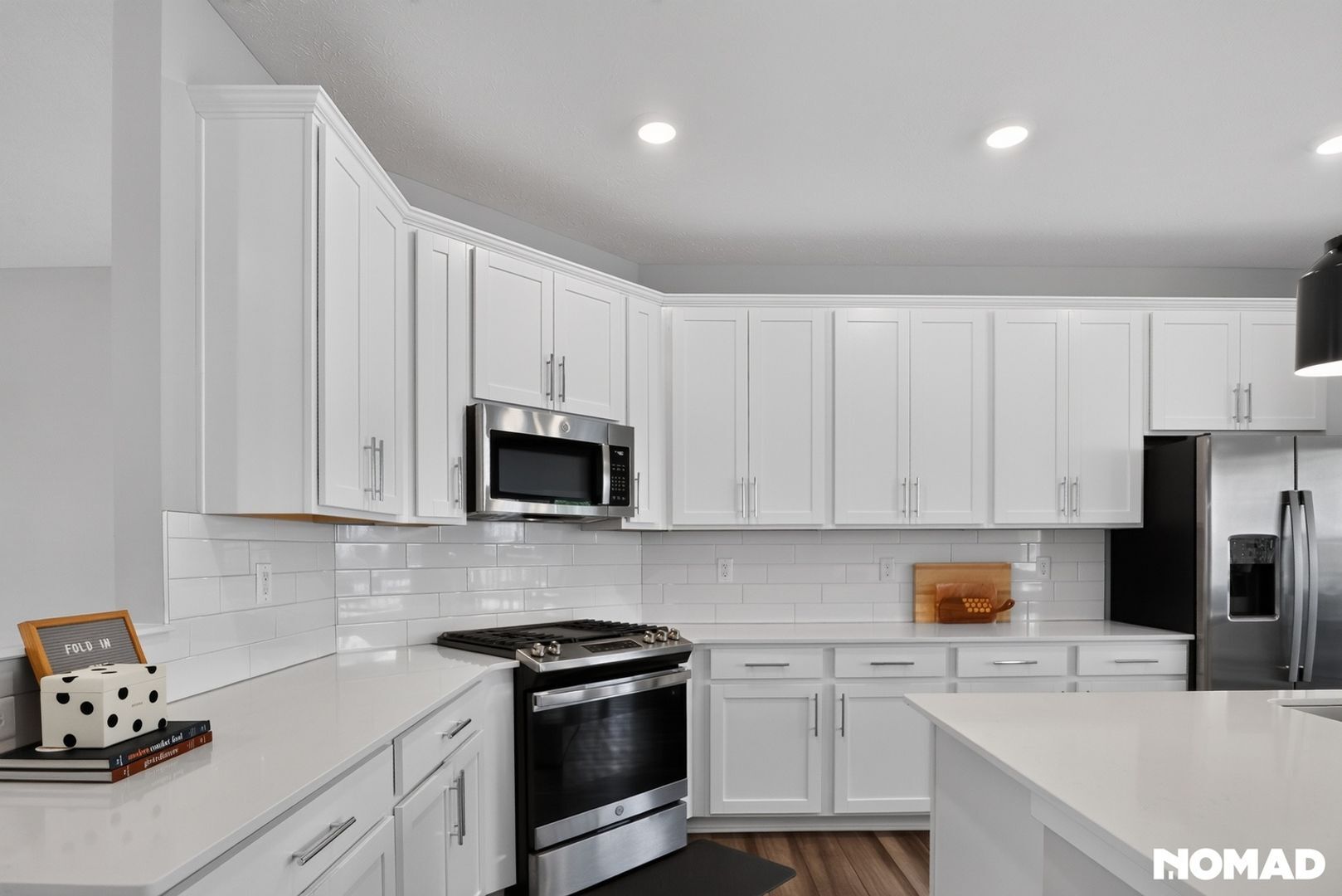 Building Photo - 9540 Park Meridian Dr