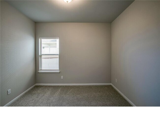 Building Photo - 237 Unforgiven Ln