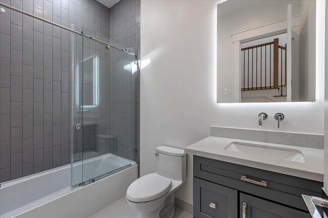 Building Photo - Newer High-Tech Home | Top Schools | Great...
