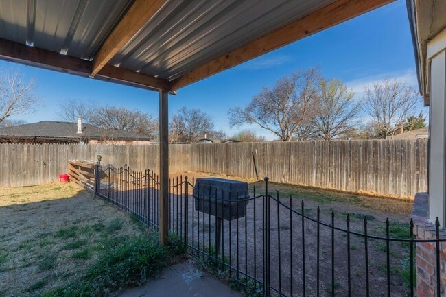 Building Photo - 5314 Briar St