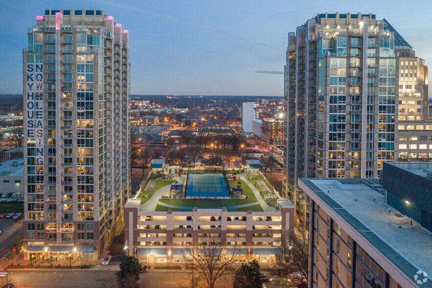 SkyHouse Uptown 640 N Church St Charlotte NC 28202 Apartment Finder