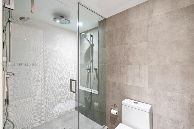 Building Photo - 177 Ocean Ln Dr