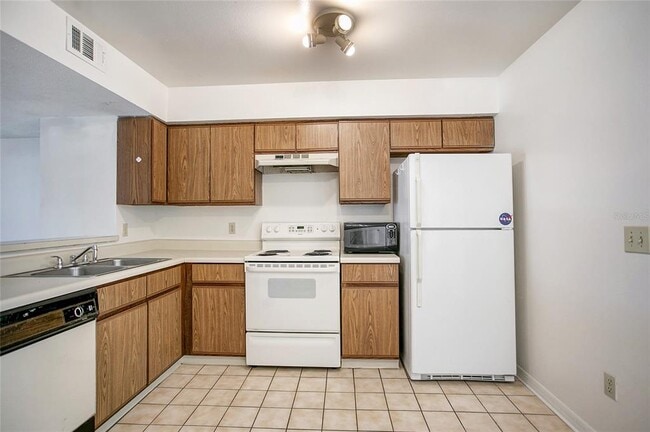 Building Photo - 2727 Gray Fox Ln