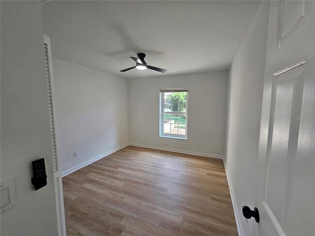 Building Photo - 149 Spring Chase Cir