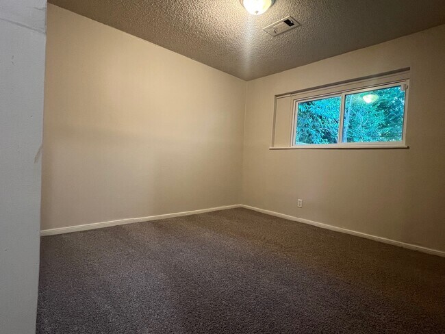 Building Photo - 5310 Grace Point Ln