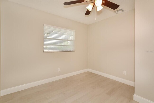 Building Photo - 25501 Troon Ave
