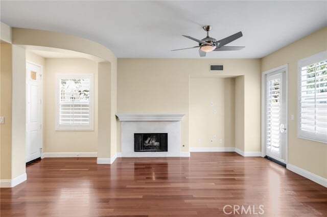 Building Photo - 82 Passage