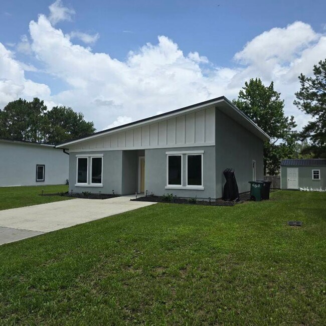 Primary Photo - Pristine 4BR/2BA Available Immediately