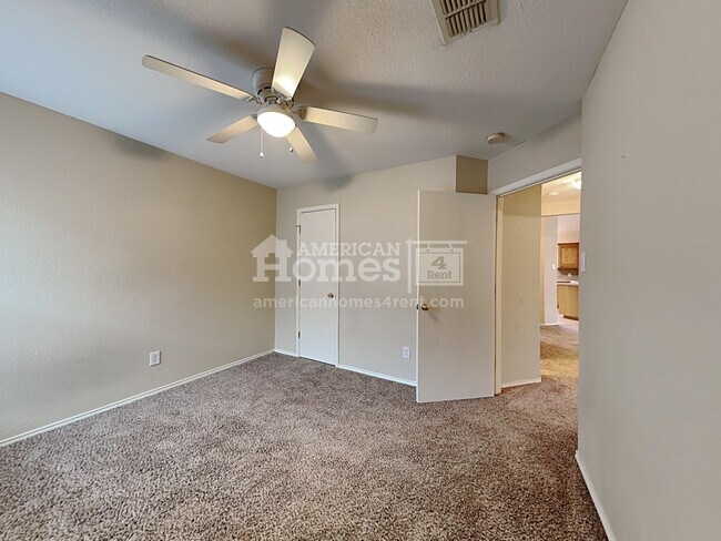 Building Photo - 6038 Mountain Meadow