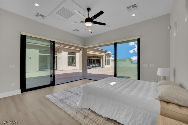 Building Photo - 10973 Horizon Ledge Ave