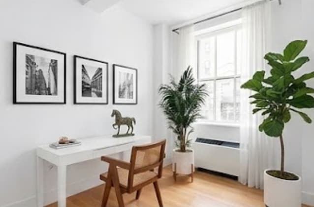 Building Photo - 138 John St