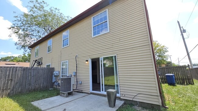 Building Photo - 7964-7966-7966 Goldsmith Dr