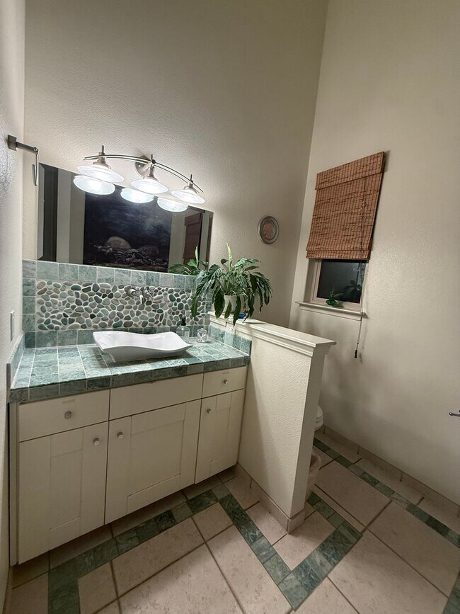 Building Photo - Luxury Home with 180 Degrees Lake Views