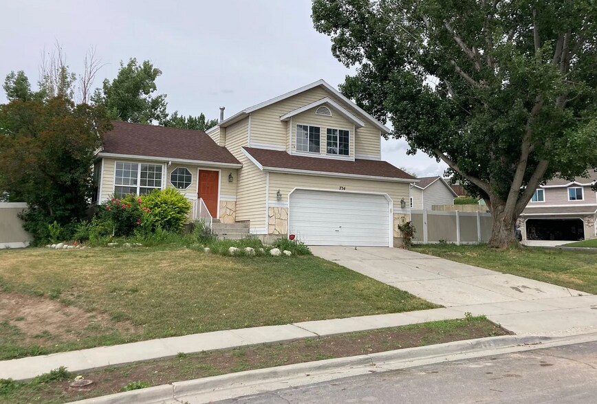 Building Photo - 734 W Sweet Meadow Ln