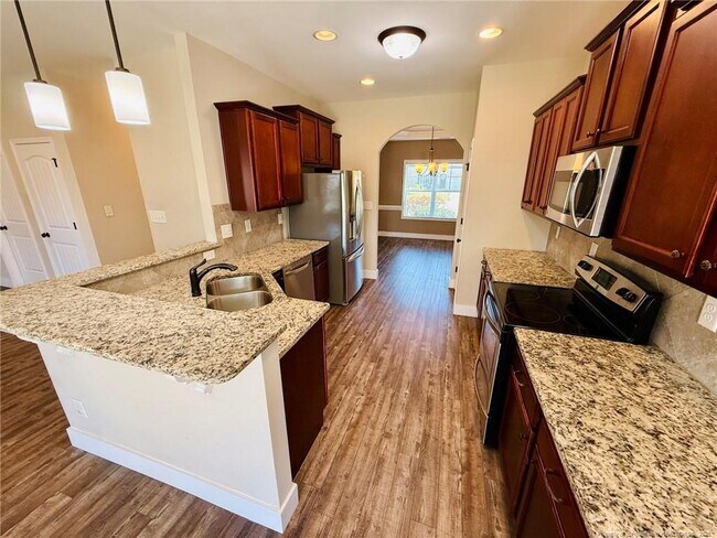 Building Photo - 848 Bellingham Way