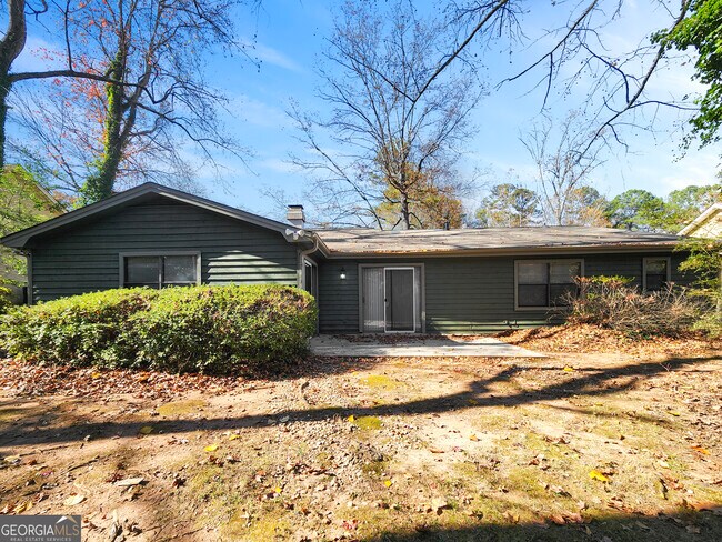 Building Photo - 1552 Golf Link Dr