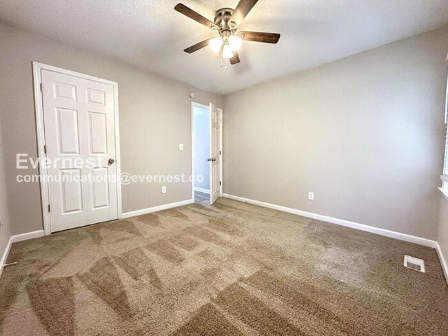 Building Photo - 368 Warrenton Dr