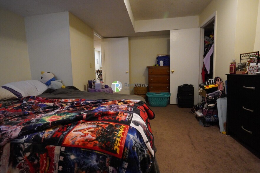 Building Photo - 1120 Commonwealth Ave