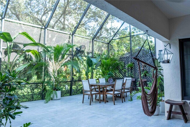 Building Photo - 4957 NW 93rd Doral Pl