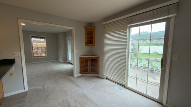 Building Photo - 4625 Copper Ridge Rd
