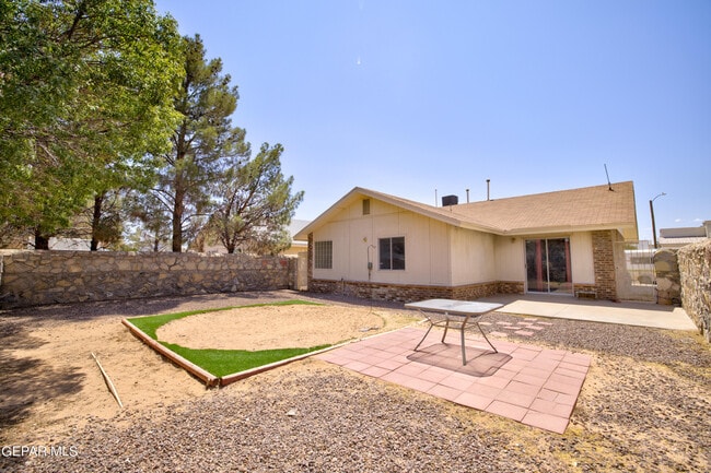 Building Photo - 3404 Rosinie Rose Pl