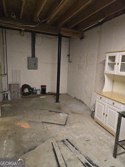 Building Photo - 180 Pinewood Dr