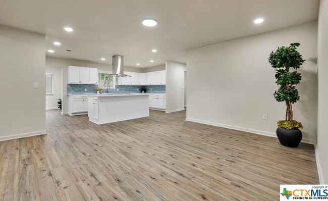 Building Photo - 3806 Buffalo Trail