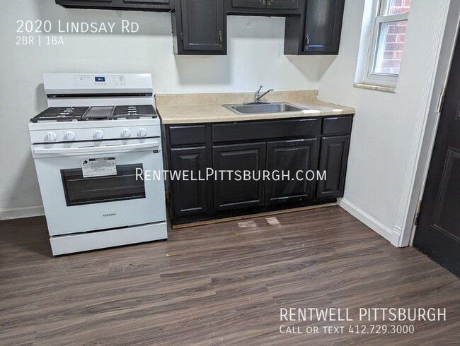 Building Photo - 2 Bedroom Duplex in Pittsburgh