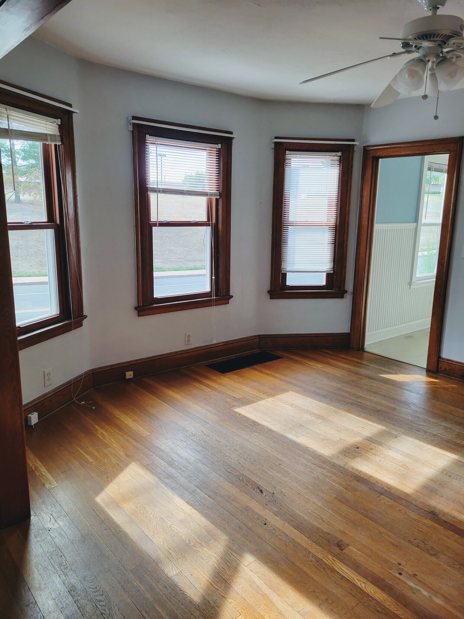 Diningroom - 63 Durkin St