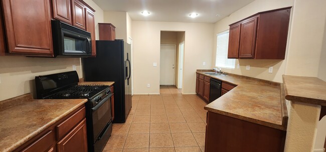 Building Photo - 6250 W Arby Ave
