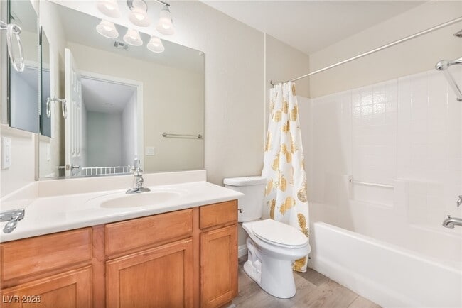 Building Photo - 10822 La Florentina Ave