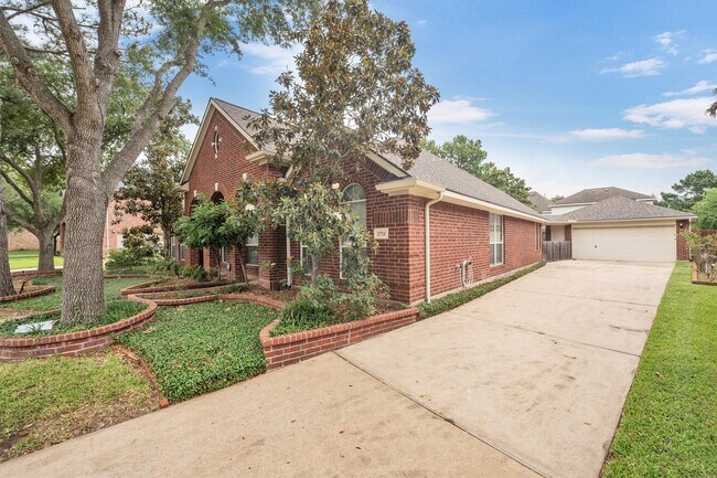 Building Photo - 2711 Sica Hollow Ln