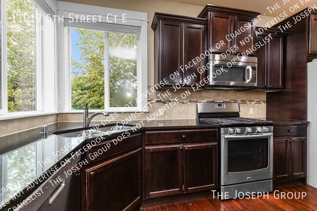 Building Photo - 11017 5th St Ct E