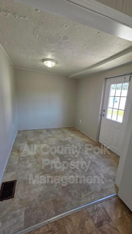 Building Photo - 2735 W 10th St