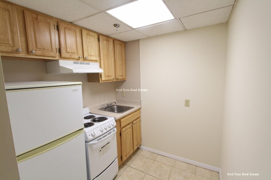 Building Photo - 62 Boylston St