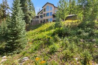 Building Photo - Minutes to town and Breckenridge Ski Resor...