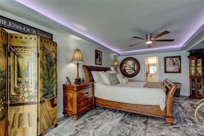 Building Photo - 5200 Brittany Dr S