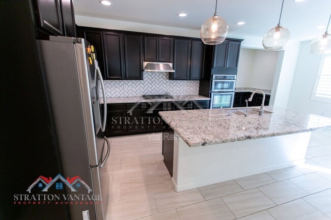 Building Photo - 959 W Zion Pl