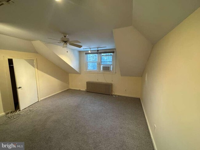 Building Photo - 8233 Fairview Rd