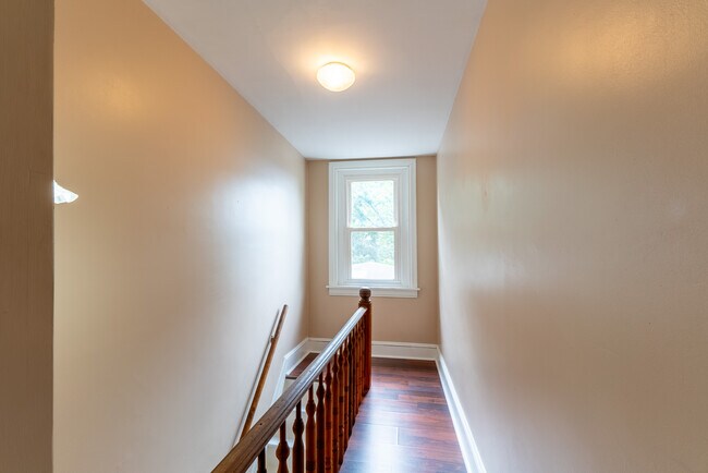 Top floor hallway - 506 Washington St