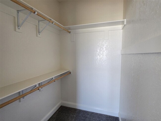 Building Photo - 4800 W Lovers Ln