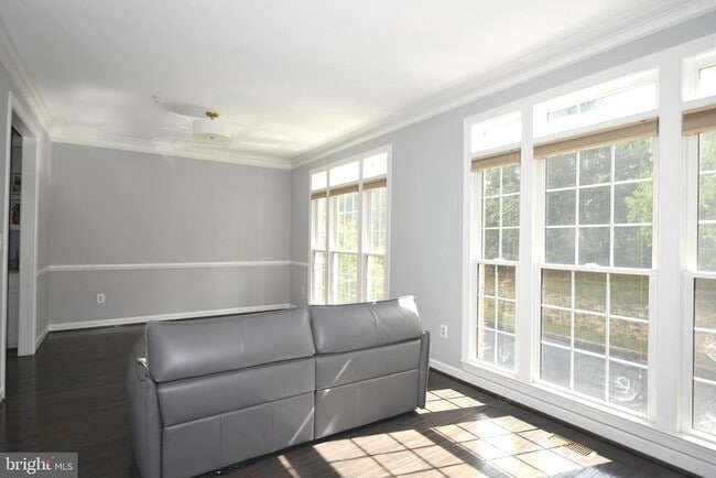 Building Photo - 556 Winding Rose Dr