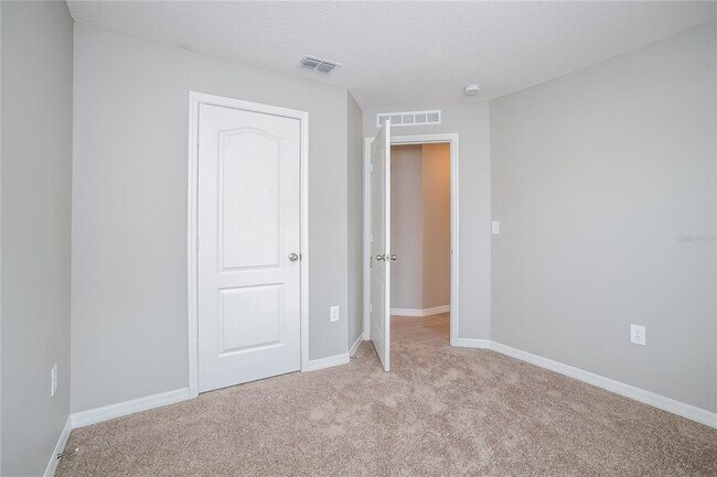 Building Photo - 379 Camellia Ct
